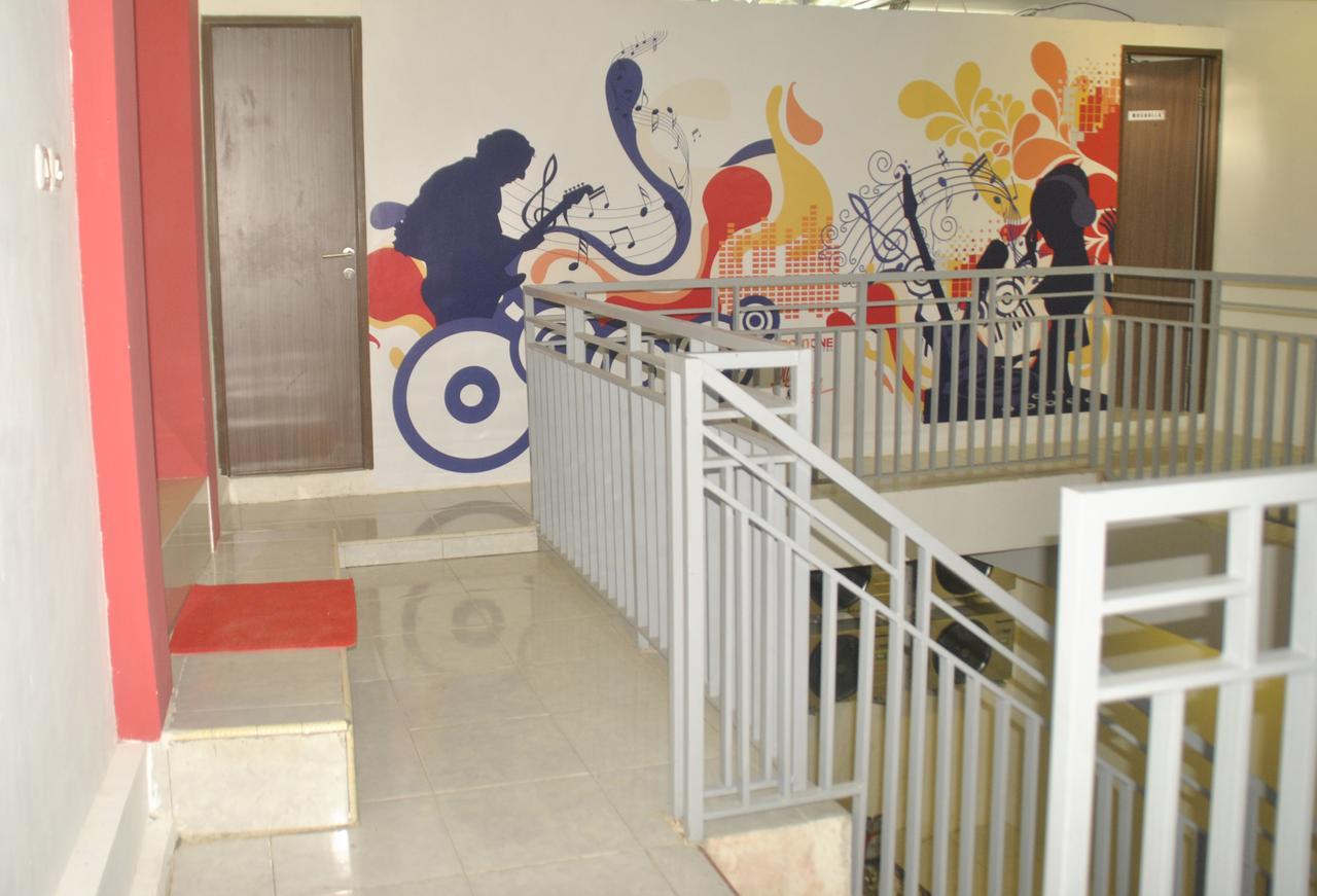 Djo Front One Inn Bengkulu Ngoại thất bức ảnh
