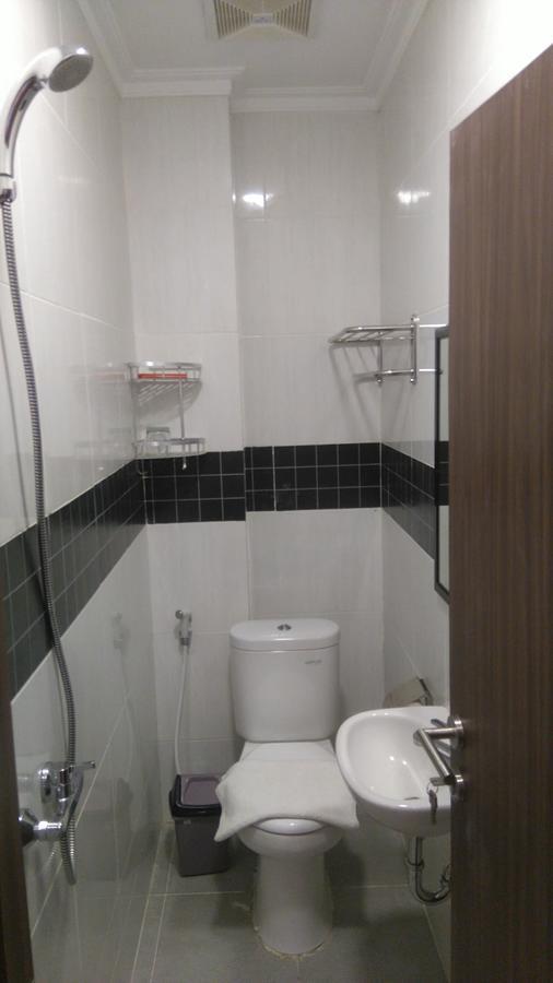 Djo Front One Inn Bengkulu Ngoại thất bức ảnh
