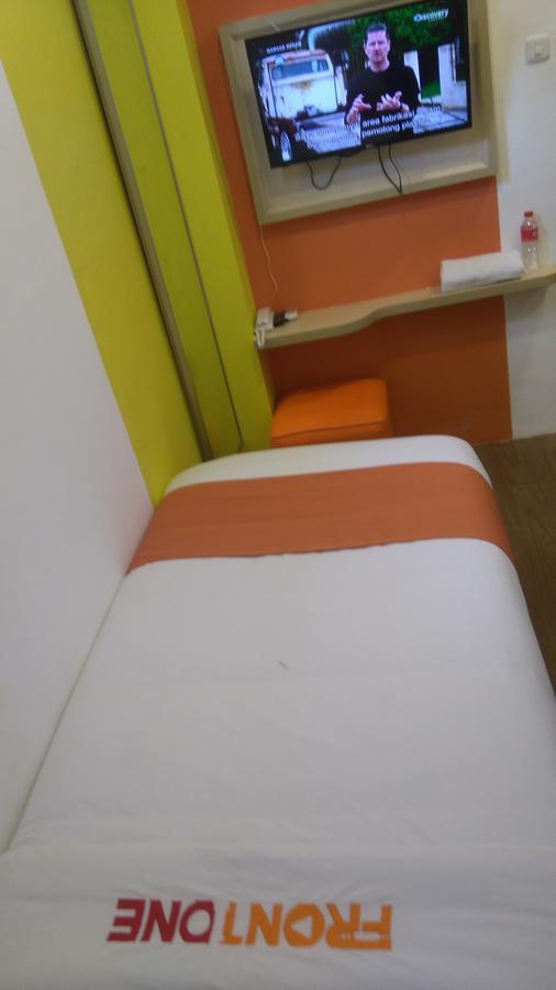 Djo Front One Inn Bengkulu Ngoại thất bức ảnh