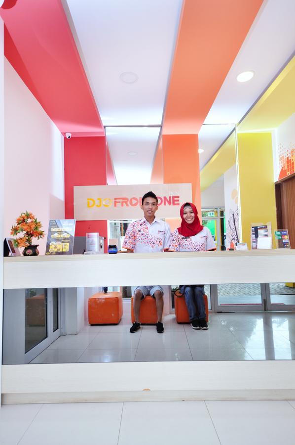 Djo Front One Inn Bengkulu Ngoại thất bức ảnh