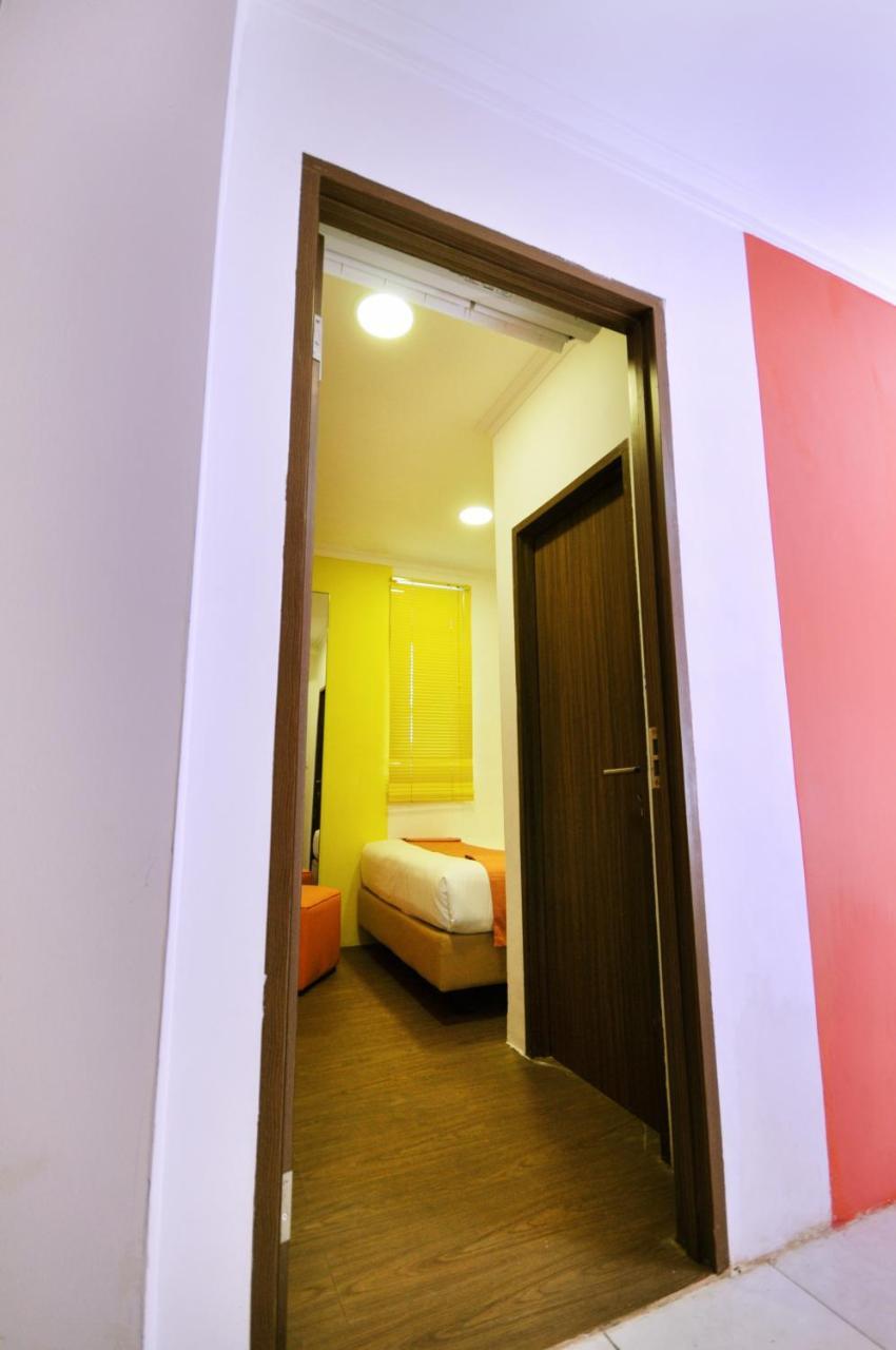 Djo Front One Inn Bengkulu Ngoại thất bức ảnh