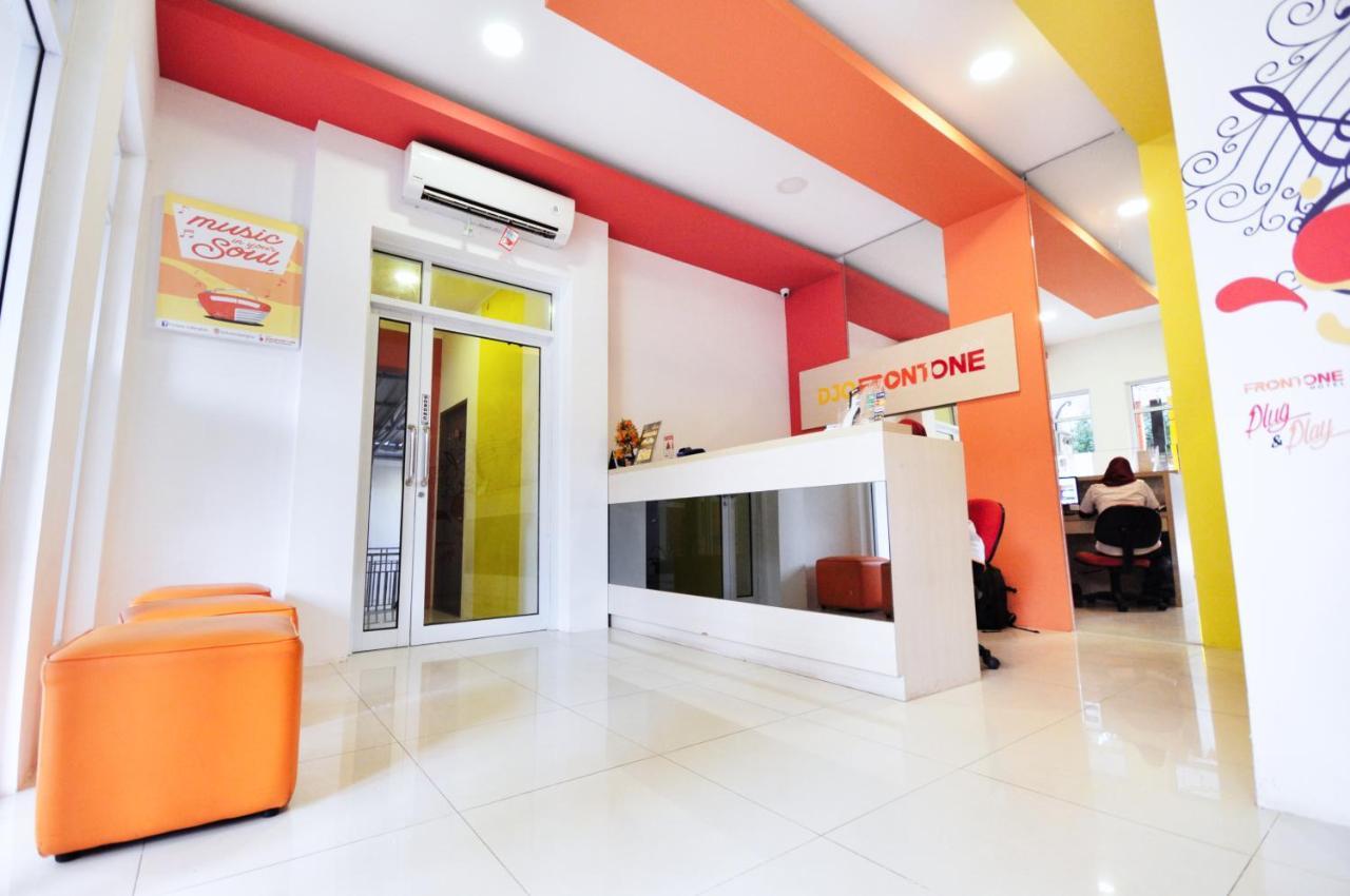 Djo Front One Inn Bengkulu Ngoại thất bức ảnh